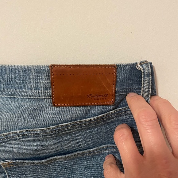 Madewell Women's Vintage Style Distressed Jeans Size 28/6 - Picture 5 of 10